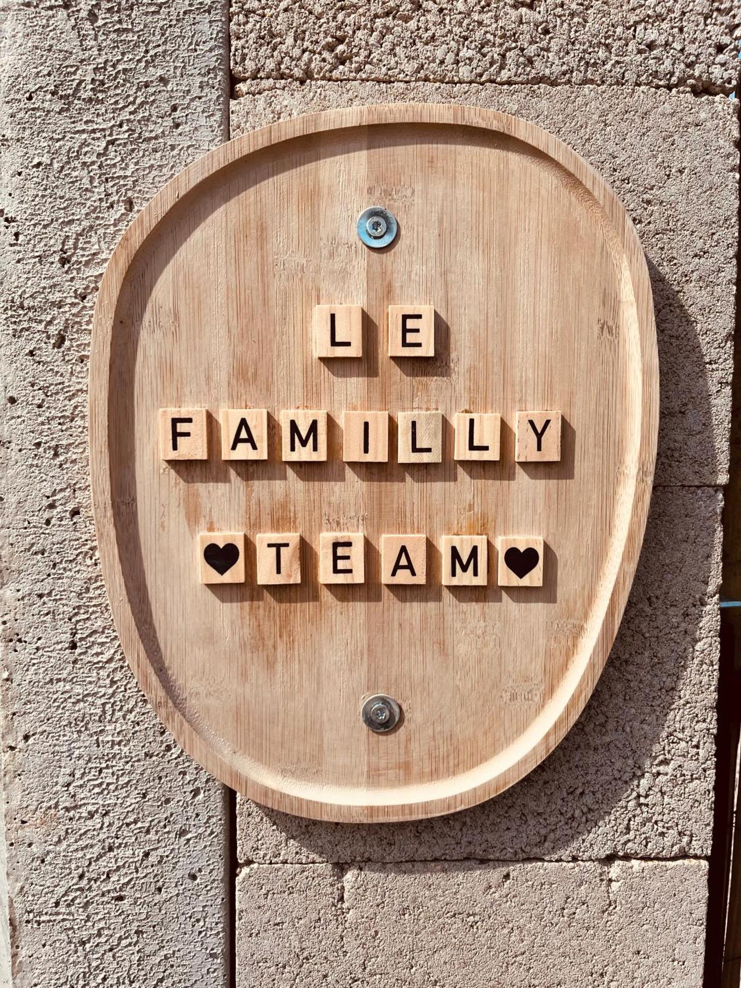 Le Familly Team Hotell Ardres Exteriör bild